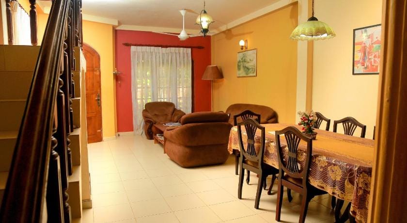 Holiday Nest Bed and Breakfast Bed and Breakfast in Wadduwa