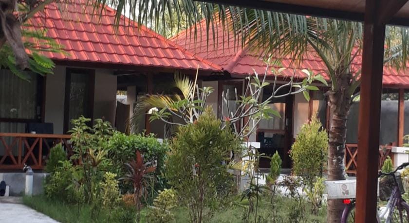 Fantastic Cottages Bed and Breakfast in Pemenang