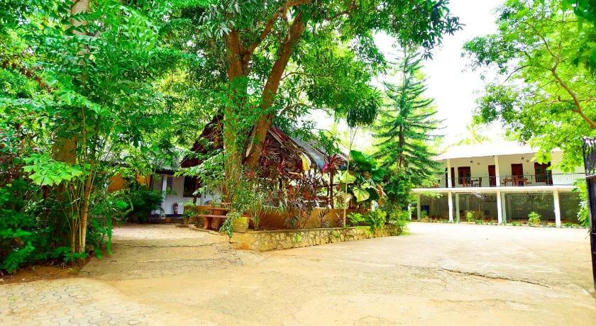 Ariya Rest House Bed and Breakfast in Central Province