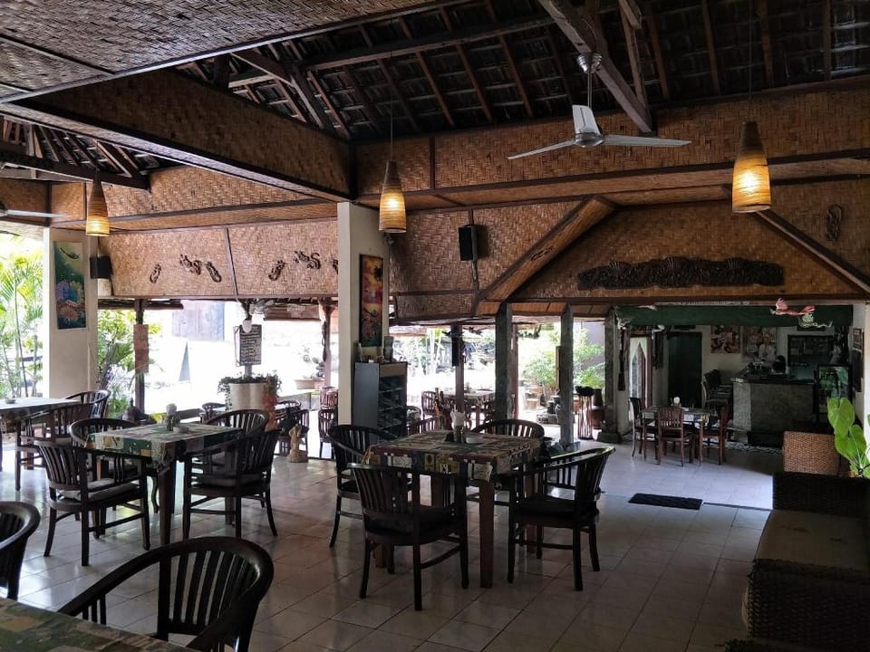 Temple Cafe and Seaside Cottages Hotel in Karangasem Regency
