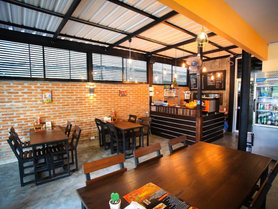 MANEE @ COOL MUEANG Bed and Breakfast in Chiang Mai