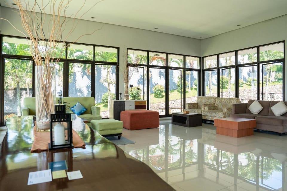 Dago Heuvel Resort Hotel in Bandung