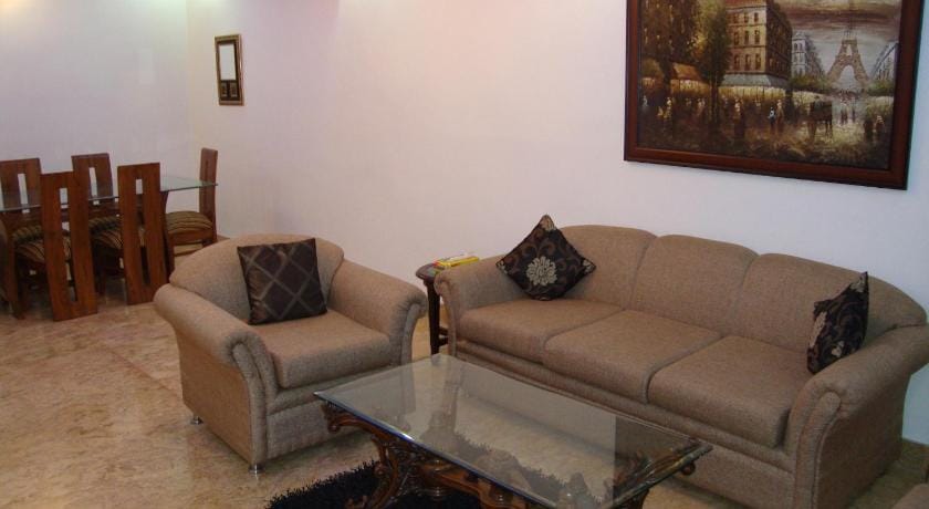 Skylink Suites Bed & Breakfast Bed and Breakfast in New Delhi