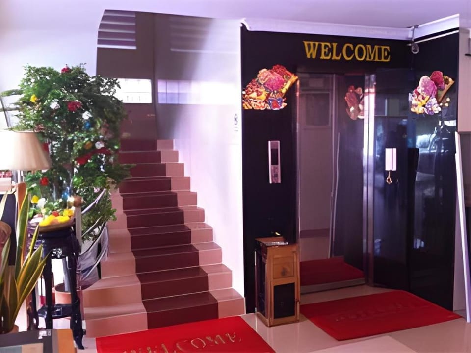 Sky Park Guesthouse Hotel in Phnom Penh Province