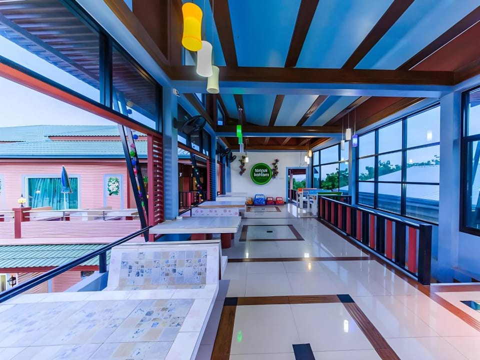 Baan Tonpai Koh Larn Hotel in Chon Buri Changwat