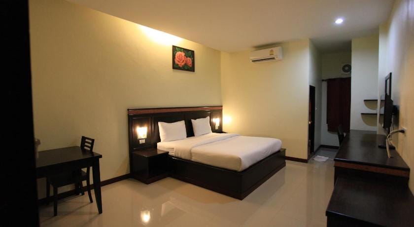 Roomplace Bed and Breakfast in Thailand