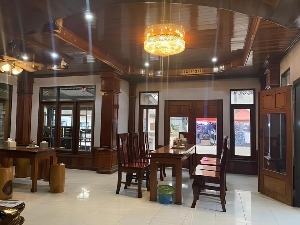 Vang Vieng Walking Street Hotel Hotel in Vang Vieng