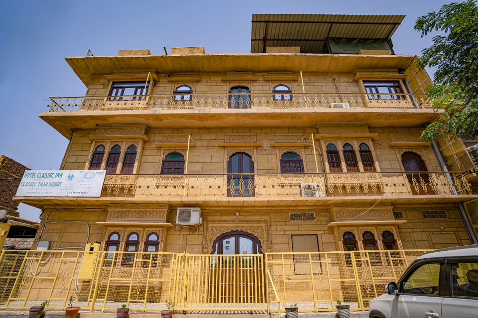 Hotel Classic Bed and Breakfast in Sindh