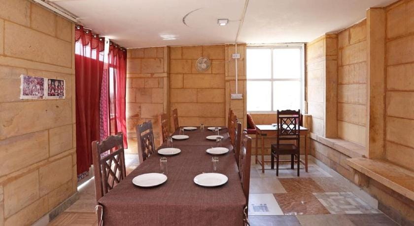 Hotel Classic Bed and Breakfast in Sindh