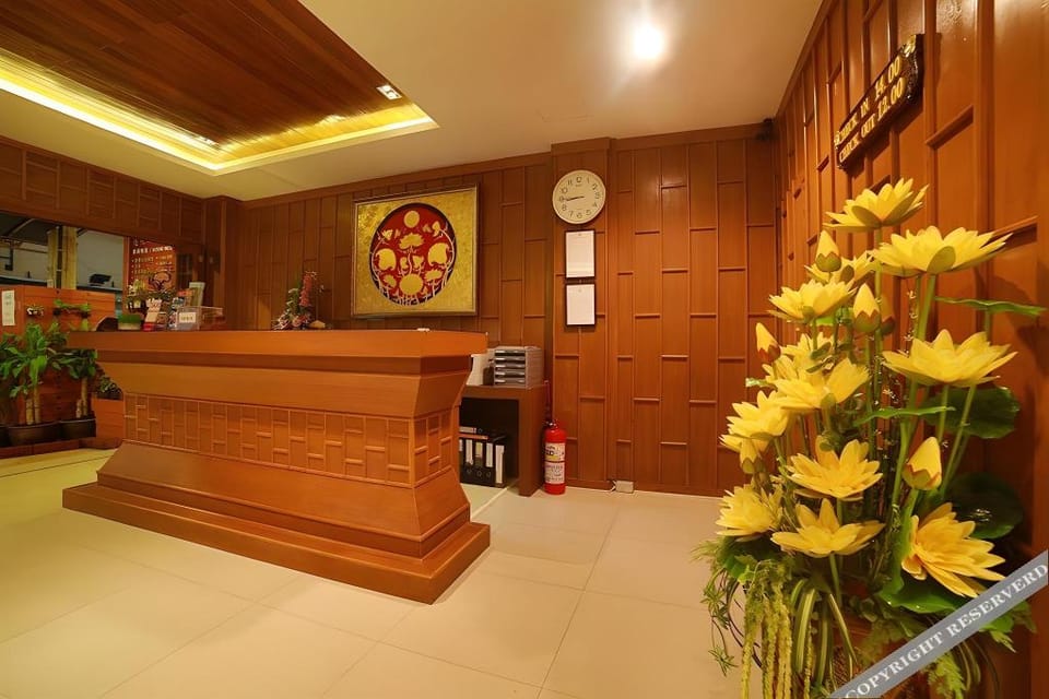 Lotus Hotel Patong Bed and Breakfast in Patong