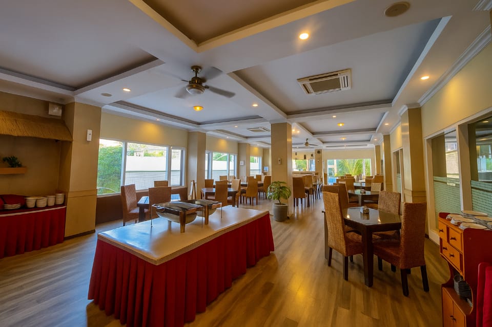 Puri Saron Denpasar Hotel Hotel in Denpasar
