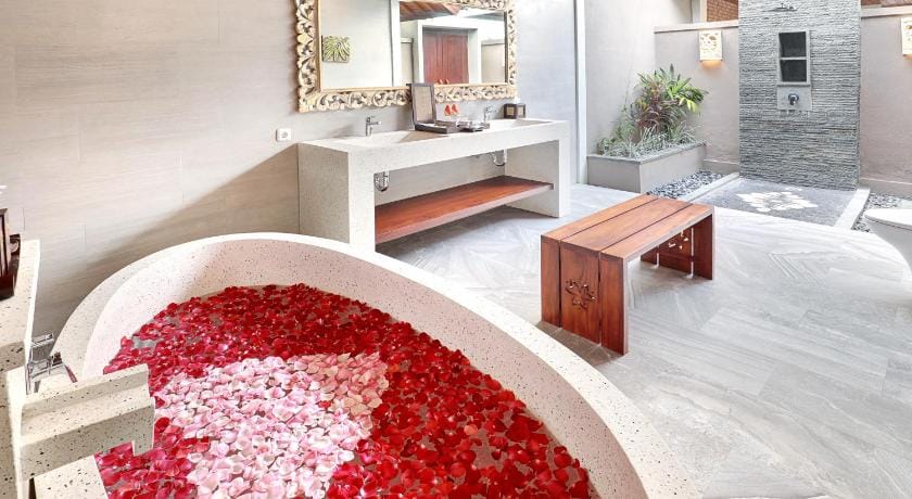 Lumbini Luxury Villas and Spa Villa in Kuta Selatan