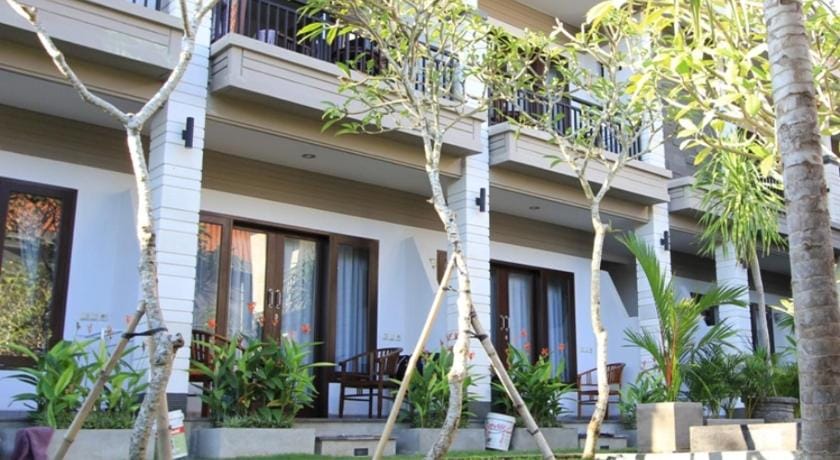 De Dukuh Guest House Bed and Breakfast in Kuta