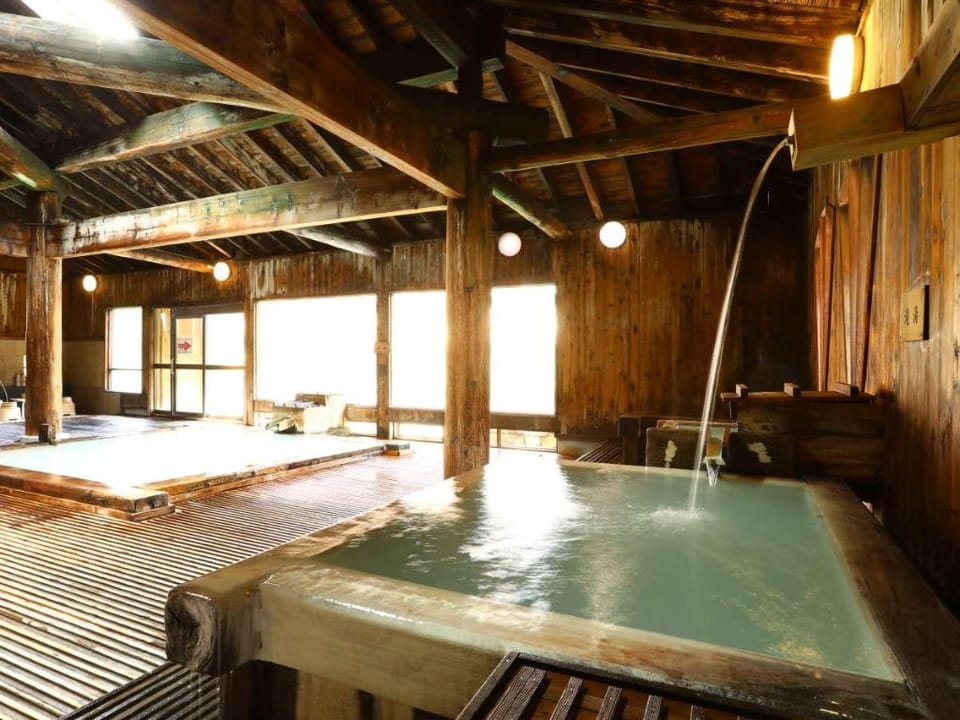 Manzaonsen Nisshinkan Ryokan in Nagano Prefecture