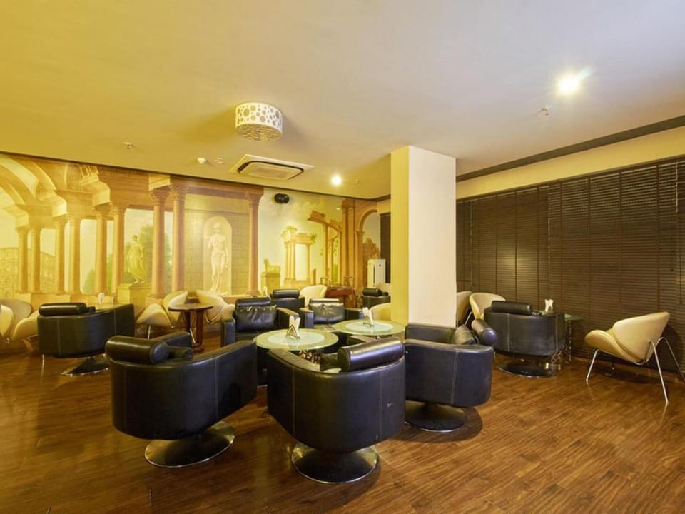 Royal Reve Hotel Hotel in Secunderabad