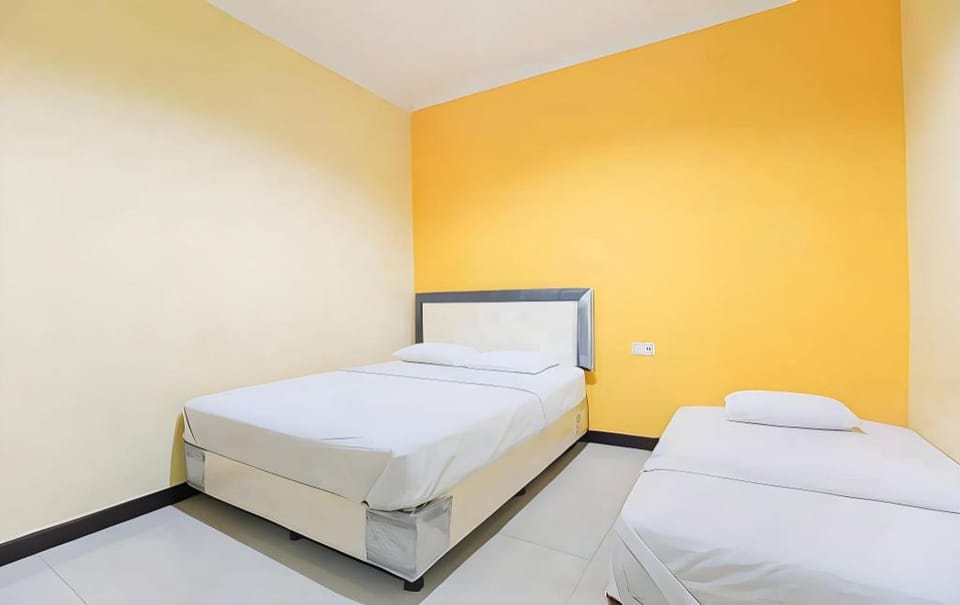 Galaxy Guest House Hotel in Surabaya