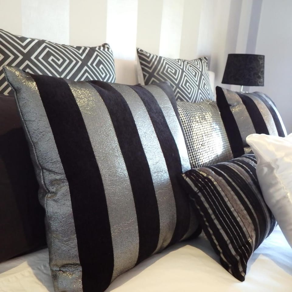 Bowral Road Art Gallery Bed and Breakfast Bed and Breakfast in Bowral