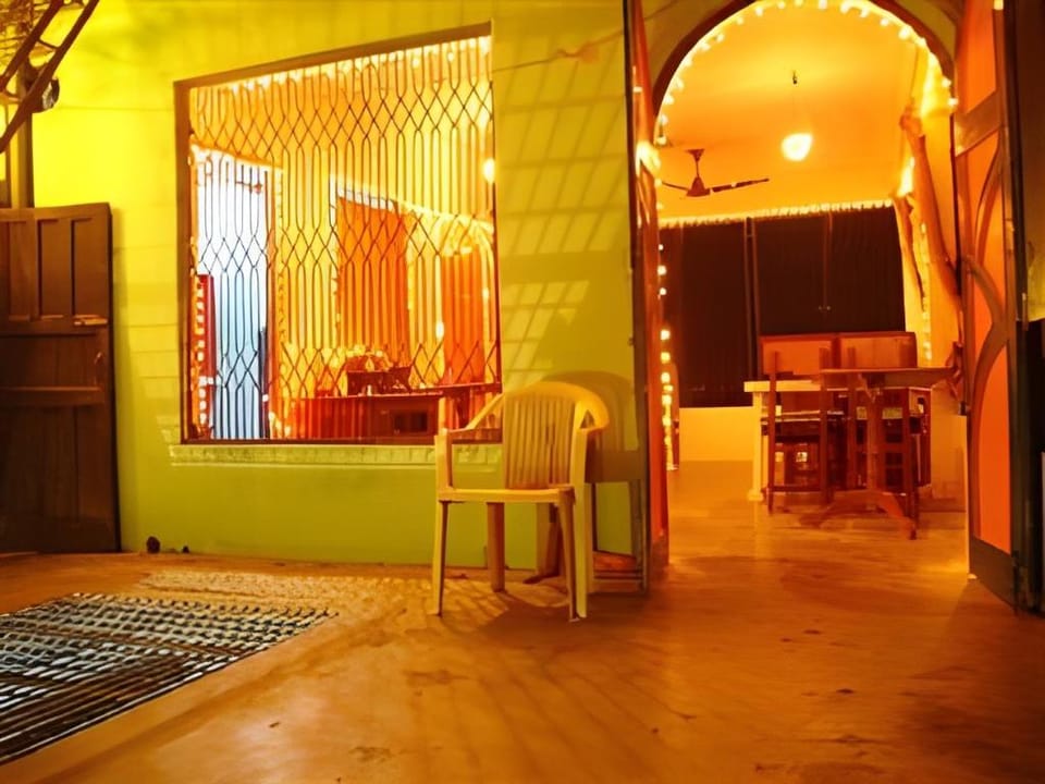Shiva Guest House Bed and Breakfast in Varanasi