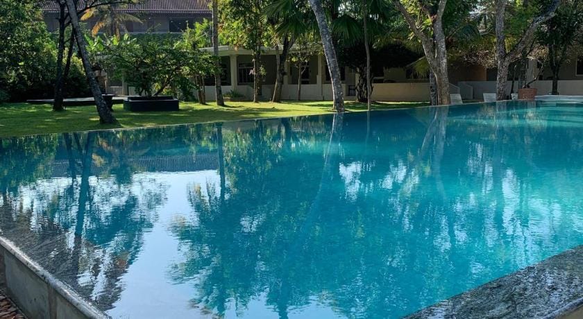 Paradise Bay Hotel Apartment in Western Province