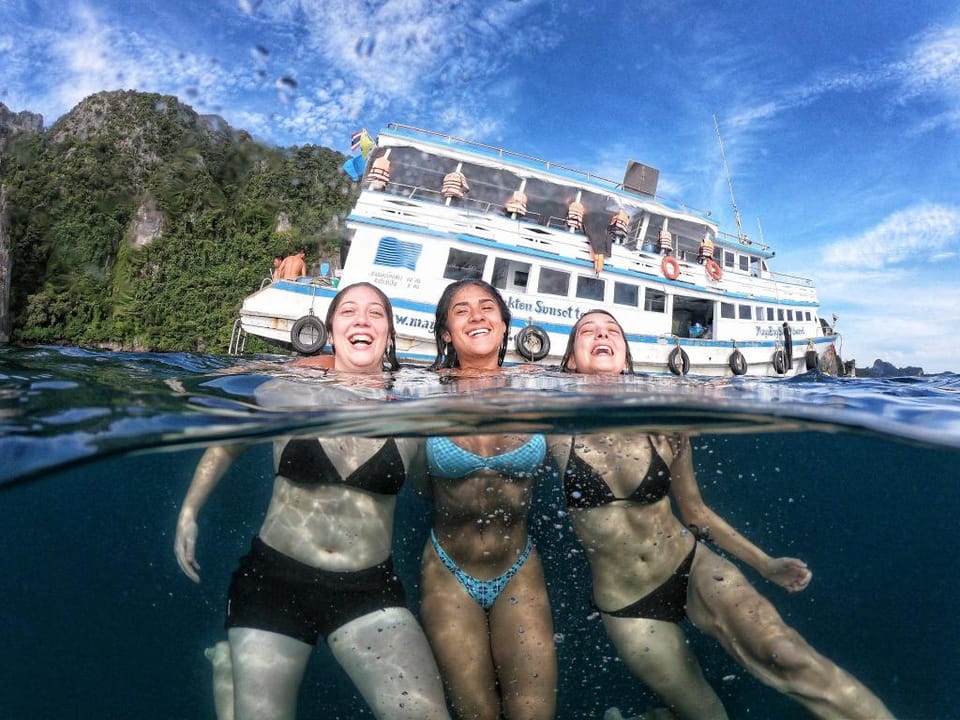 Maya Bay Sleepaboard Resort Docked boat in Krabi Changwat