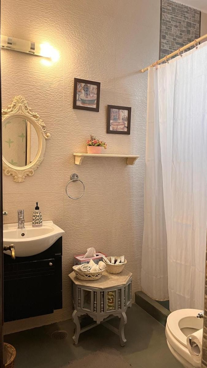On The House - Bed And Breakfast Vacation rental in New Delhi