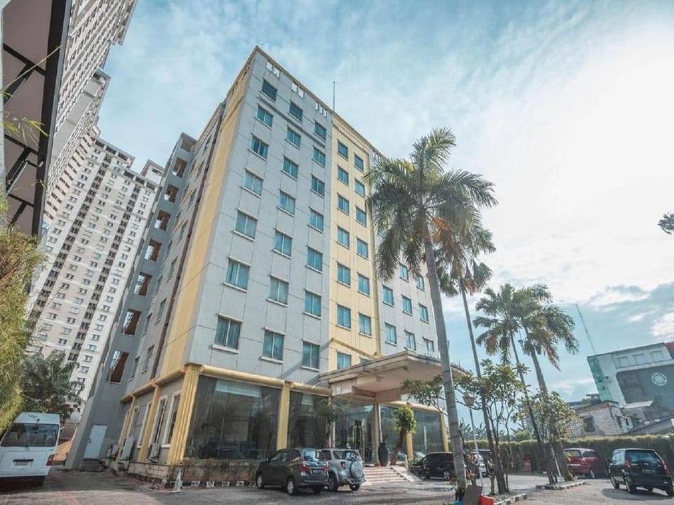 Hotel Bulevar Tanjung Duren Jakarta Hotel in Jakarta