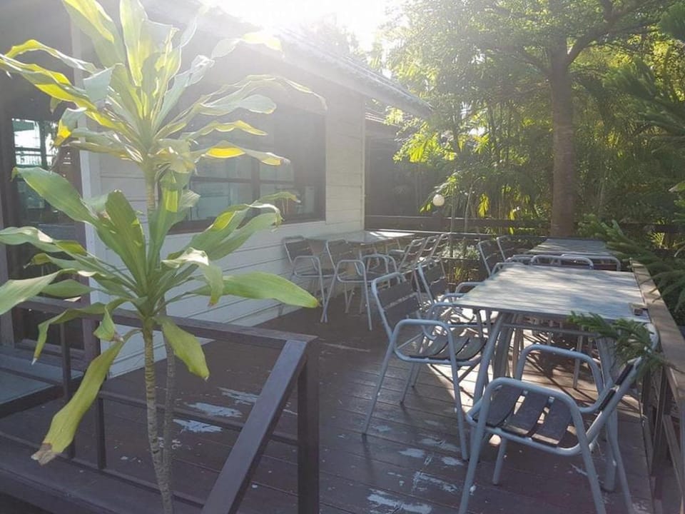 Guest House Ratchaburi Bed and Breakfast in Thailand