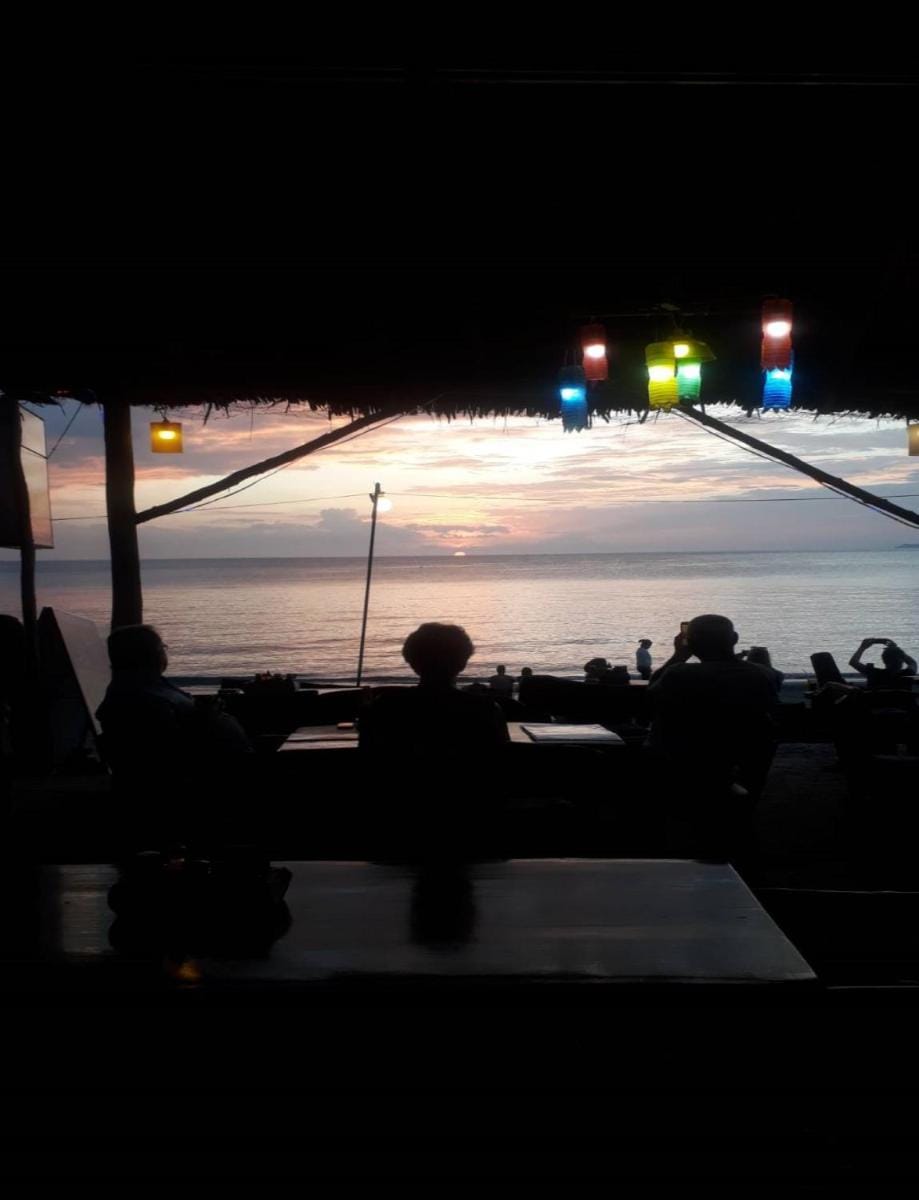 Long Beach Garden Resort Hostel in Sala Dan