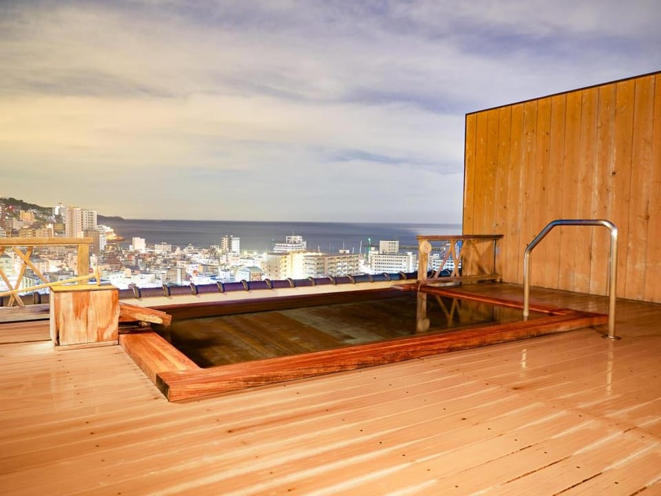 Shin Kadoya Hotel Ryokan in Shizuoka Prefecture