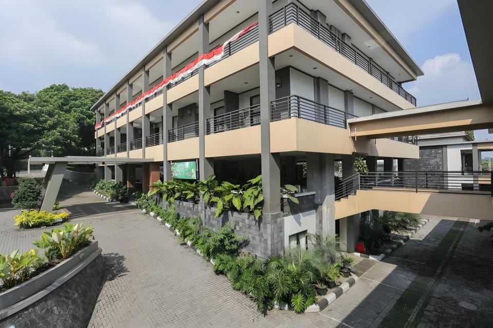 Grand Hani Hotel Hotel in Lembang