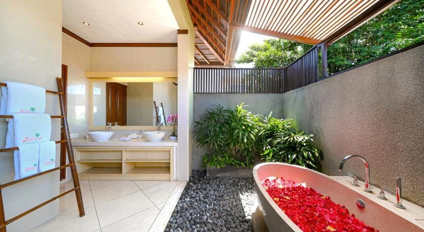 Zanissa Villa Villa in Kuta