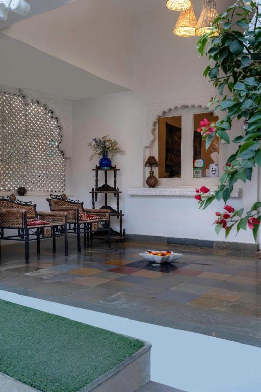 Hibiscus Hotel in Udaipur