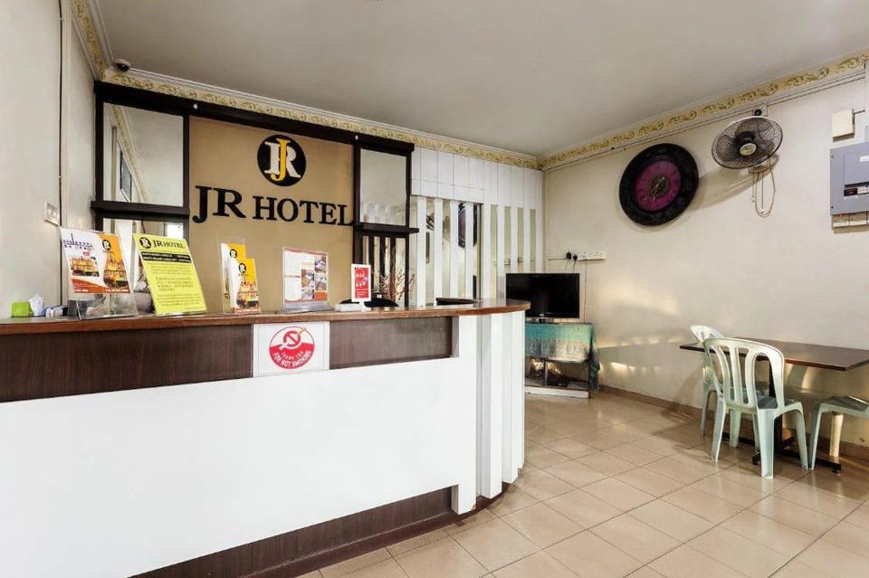 OYO 796 JR Hotel Hotel in Perak