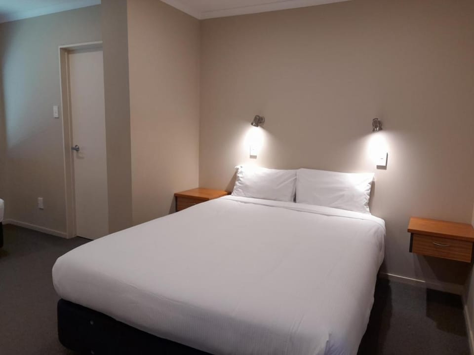 Tongariro Junction Accommodation Campground/ 
RV Resort in Manawatū-Whanganui, New Zealand