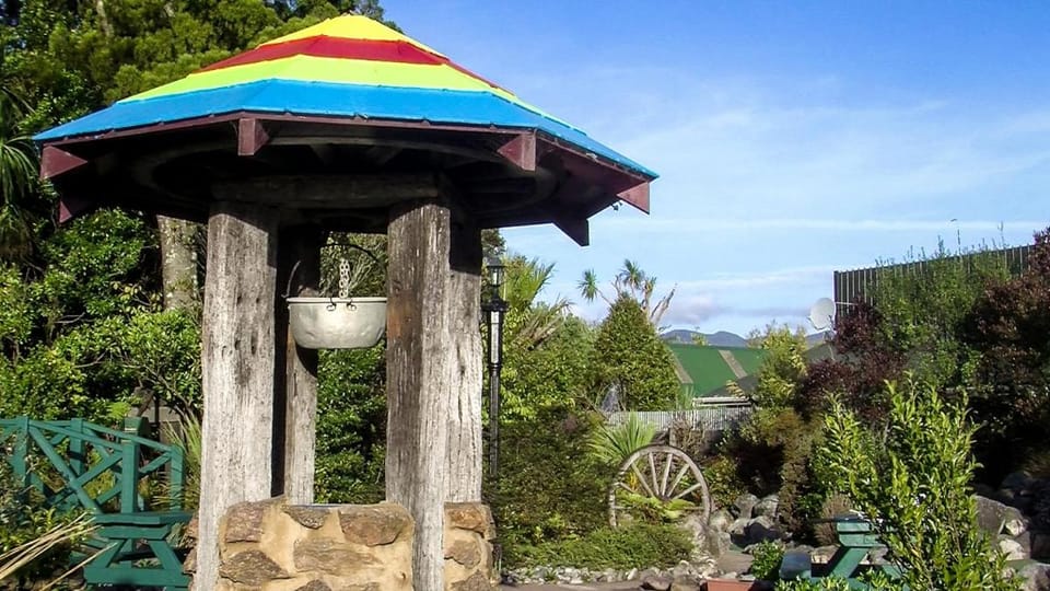 Westport Kiwi Holiday Park & Motels Campground/ 
RV Resort in West Coast