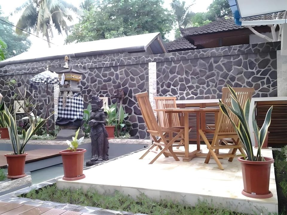 Lovina Oasis Hotel Bed and Breakfast in Buleleng