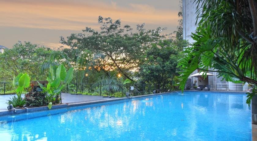 Oak Tree Emerald Hotel & Conventions Semarang Hotel in Indonesia
