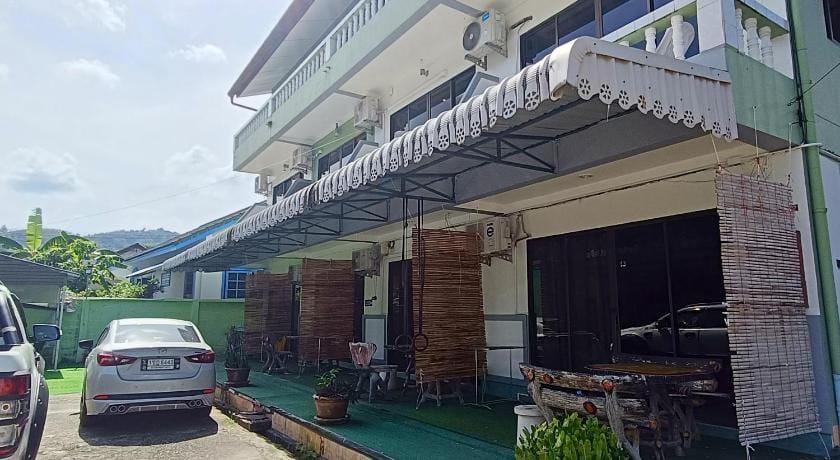 The Guest House - Apartment Hotel in Patong