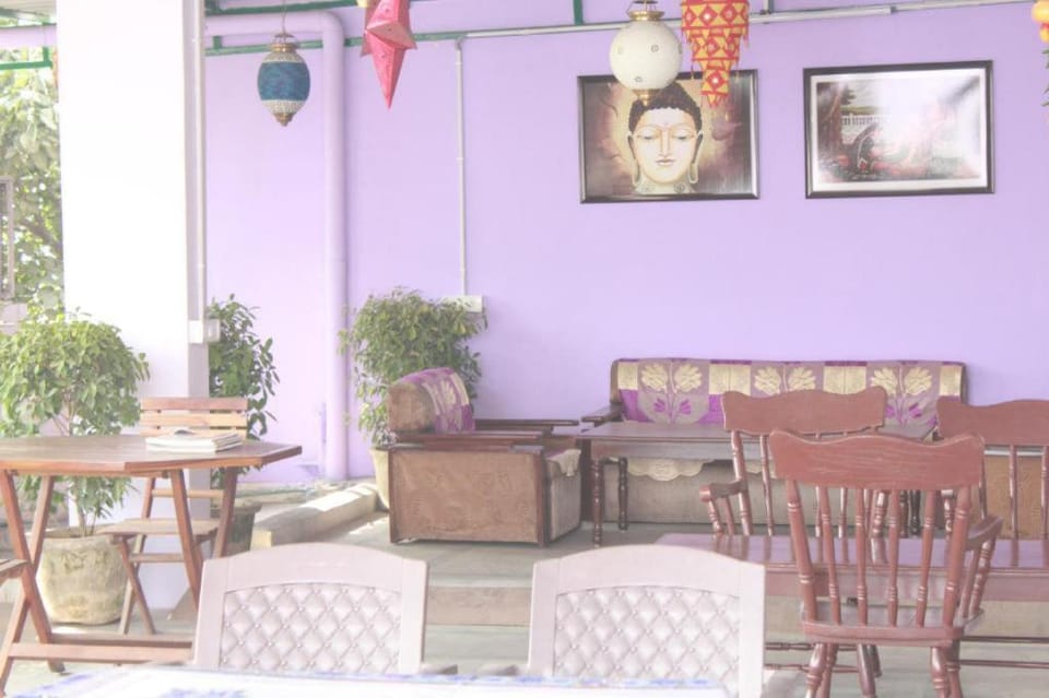 Goroomgo Cottage Ganga Inn New Delhi Hotel in New Delhi