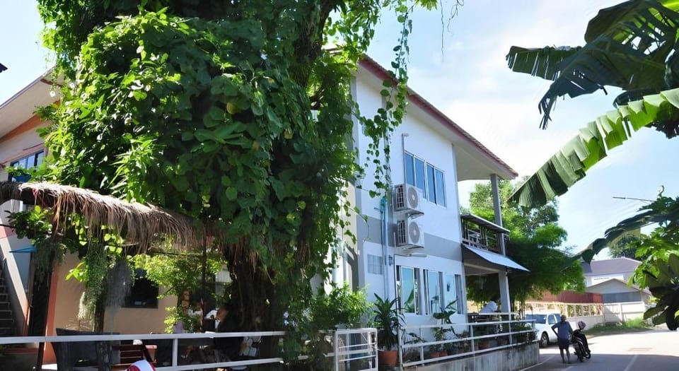 The Rim Riverside Guest House Vacation rental in Vientiane Prefecture, Laos