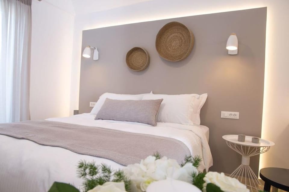 Louis Studios Apartment in Santorini