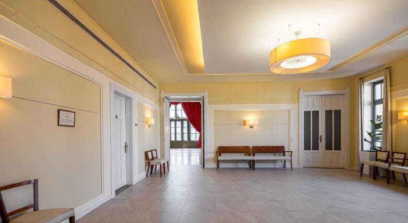 Erzsebet Kiralyne Hotel Hotel in Hungary
