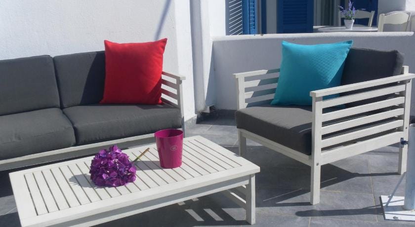 Summer Time Hotel Apartment in Thera
