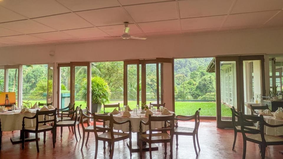 Heritage Kithulgala Rest House - Historic Home to a Bird Sanctuary Hotel in Central Province