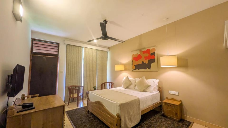 Heritage Kithulgala Rest House - Historic Home to a Bird Sanctuary Hotel in Central Province