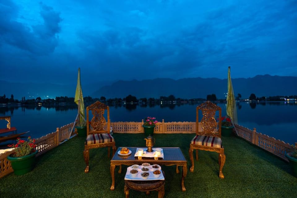 WelcomHeritage Gurkha Houseboat Docked boat in India