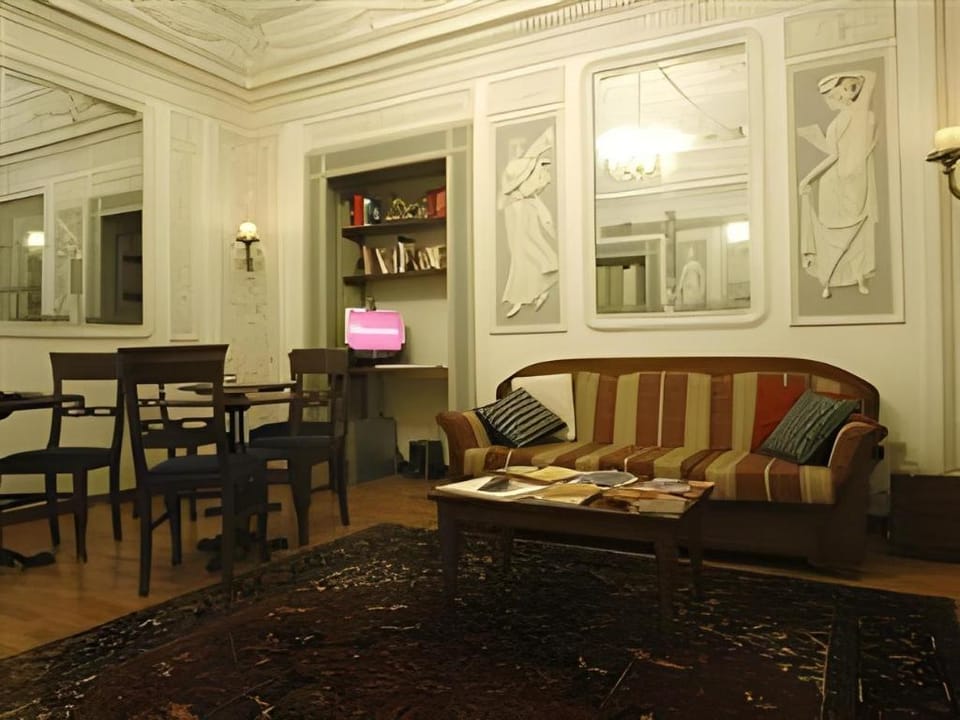 Miseria e Nobilta' Bed and Breakfast Bed and Breakfast in Naples