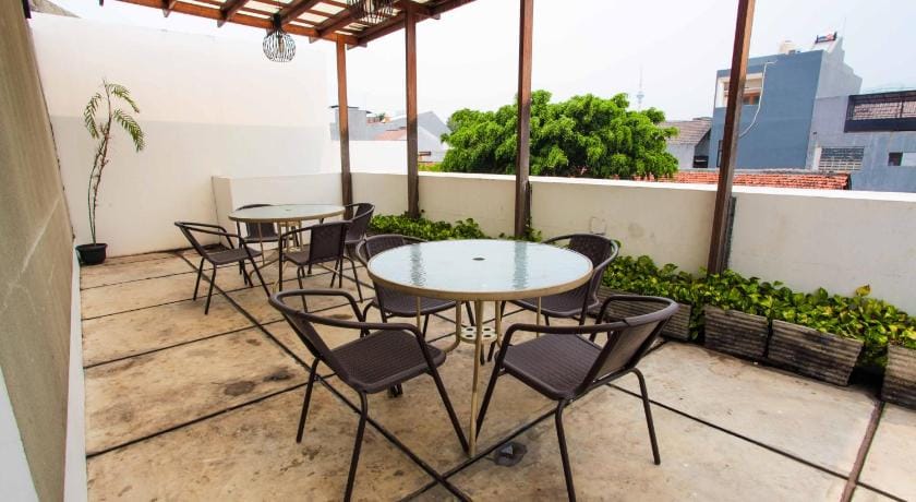 LeGreen Suite Poso Bed and Breakfast in South Jakarta City
