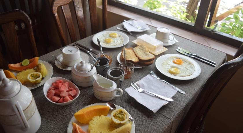 The Tandem Guesthouse Bed and Breakfast in Hikkaduwa