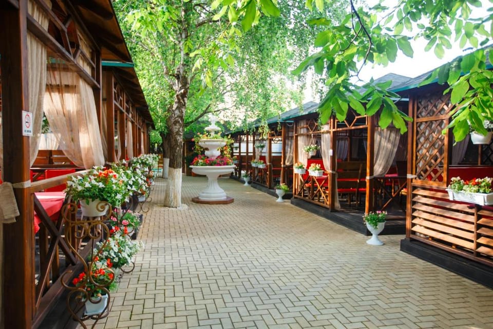 LidoLux Bed and Breakfast in Moldova